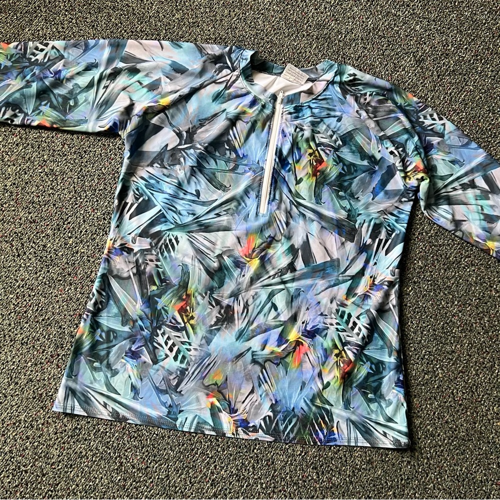 Rainbow Print Colorful Rash Guard Shirt Swim Top Beach Summer Cover-up Sz L-XL